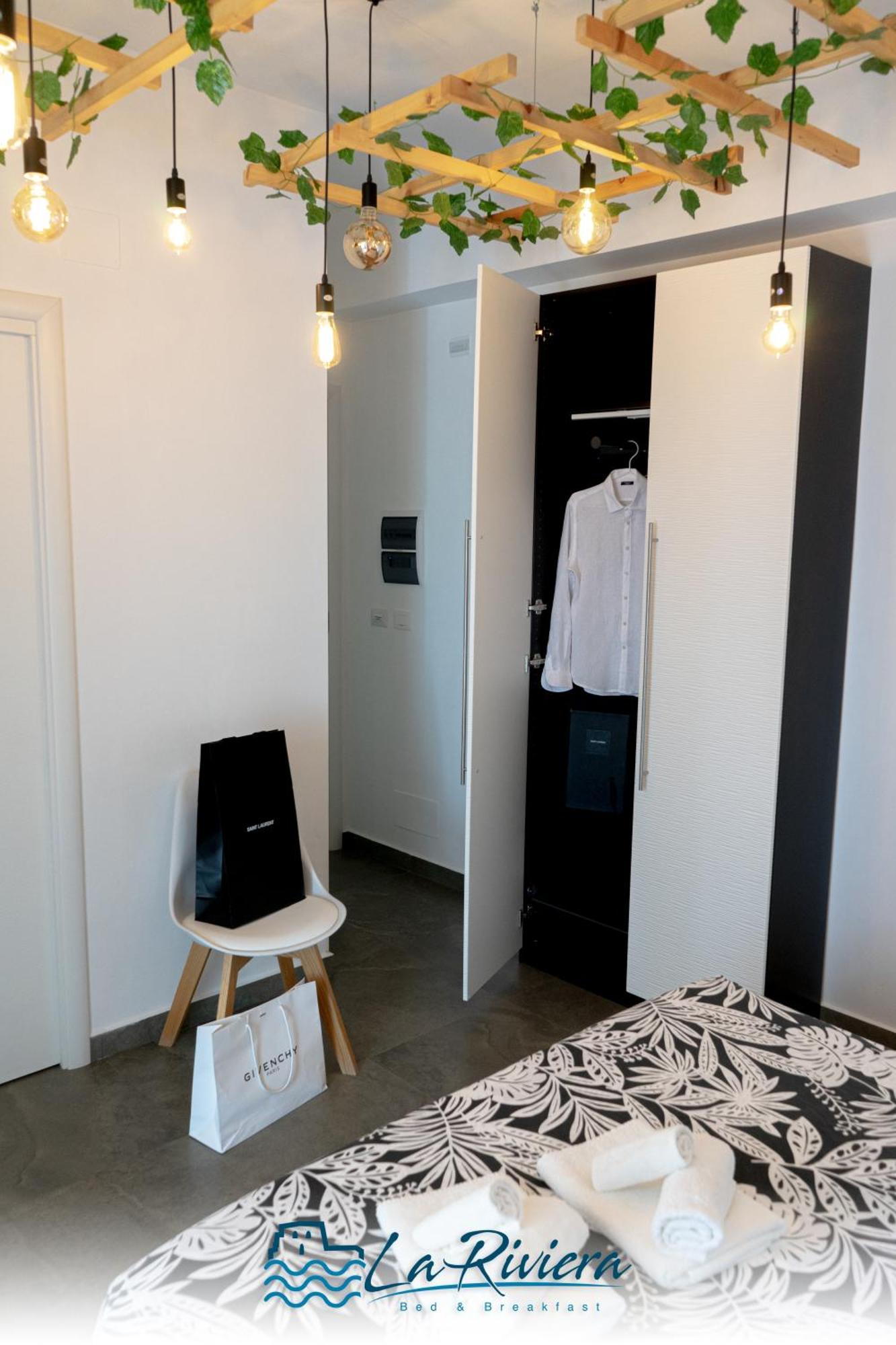 スカレア La Riviera Bed & Breakfast エクステリア 写真