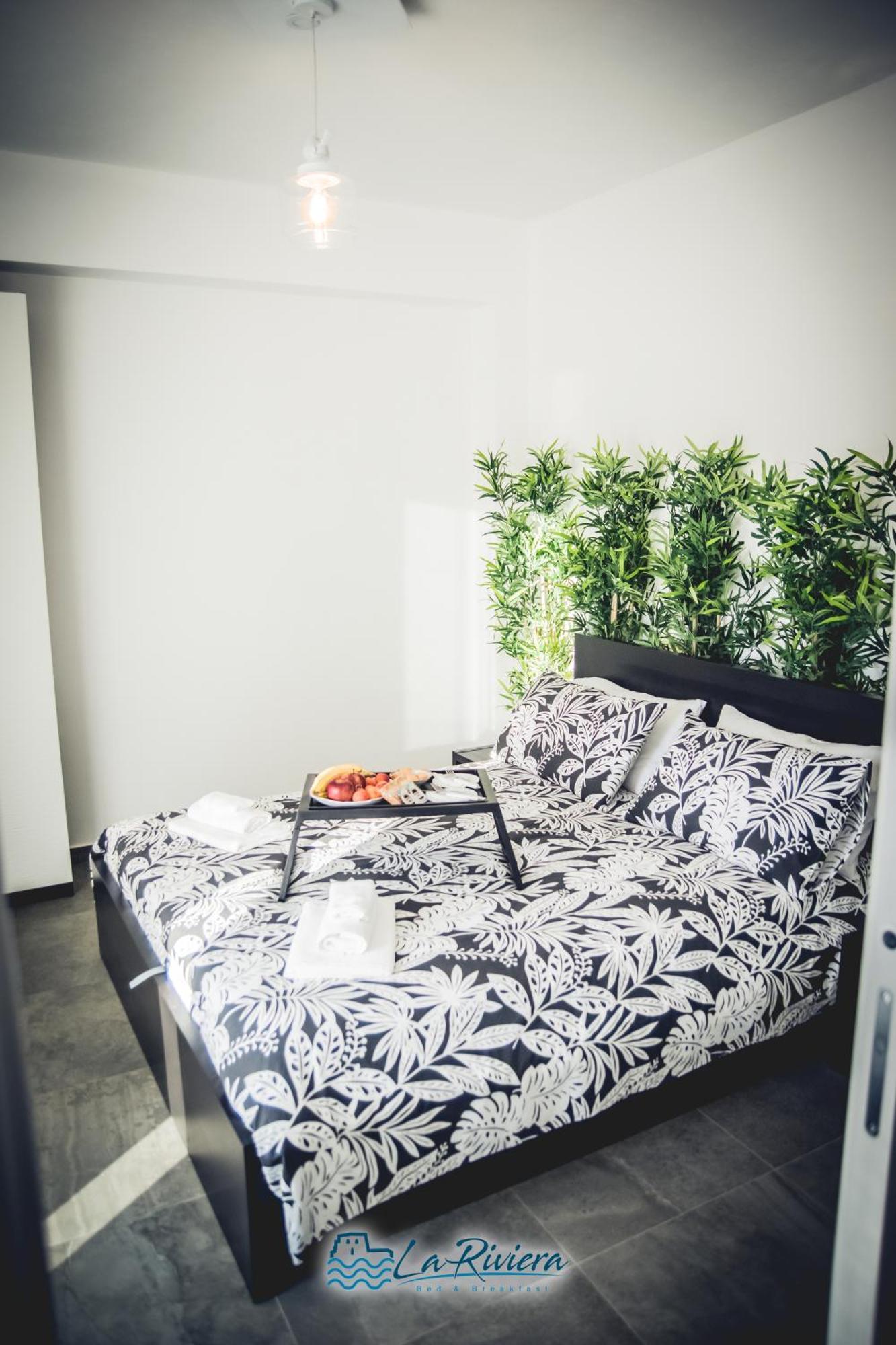 スカレア La Riviera Bed & Breakfast エクステリア 写真
