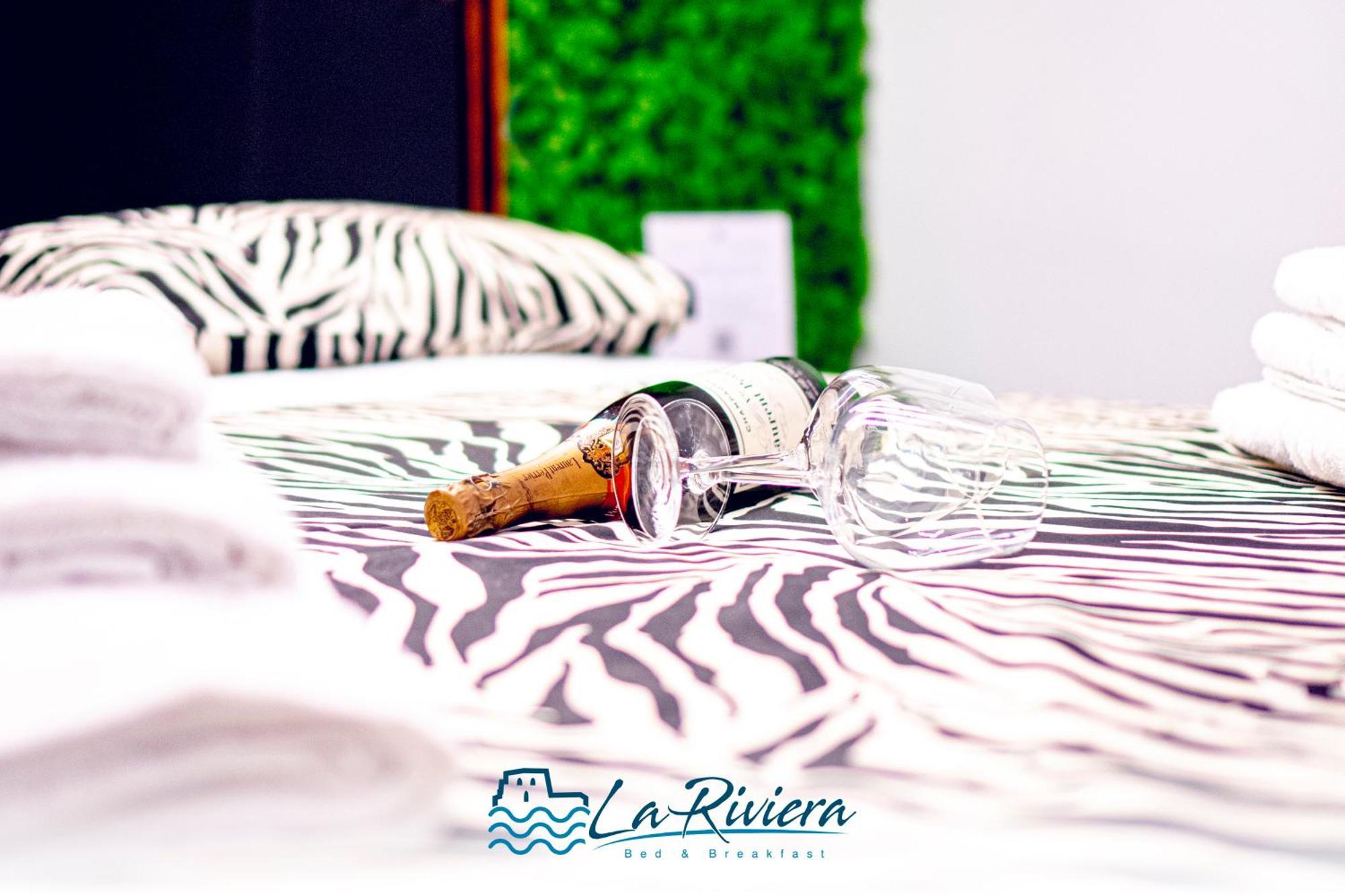 スカレア La Riviera Bed & Breakfast エクステリア 写真