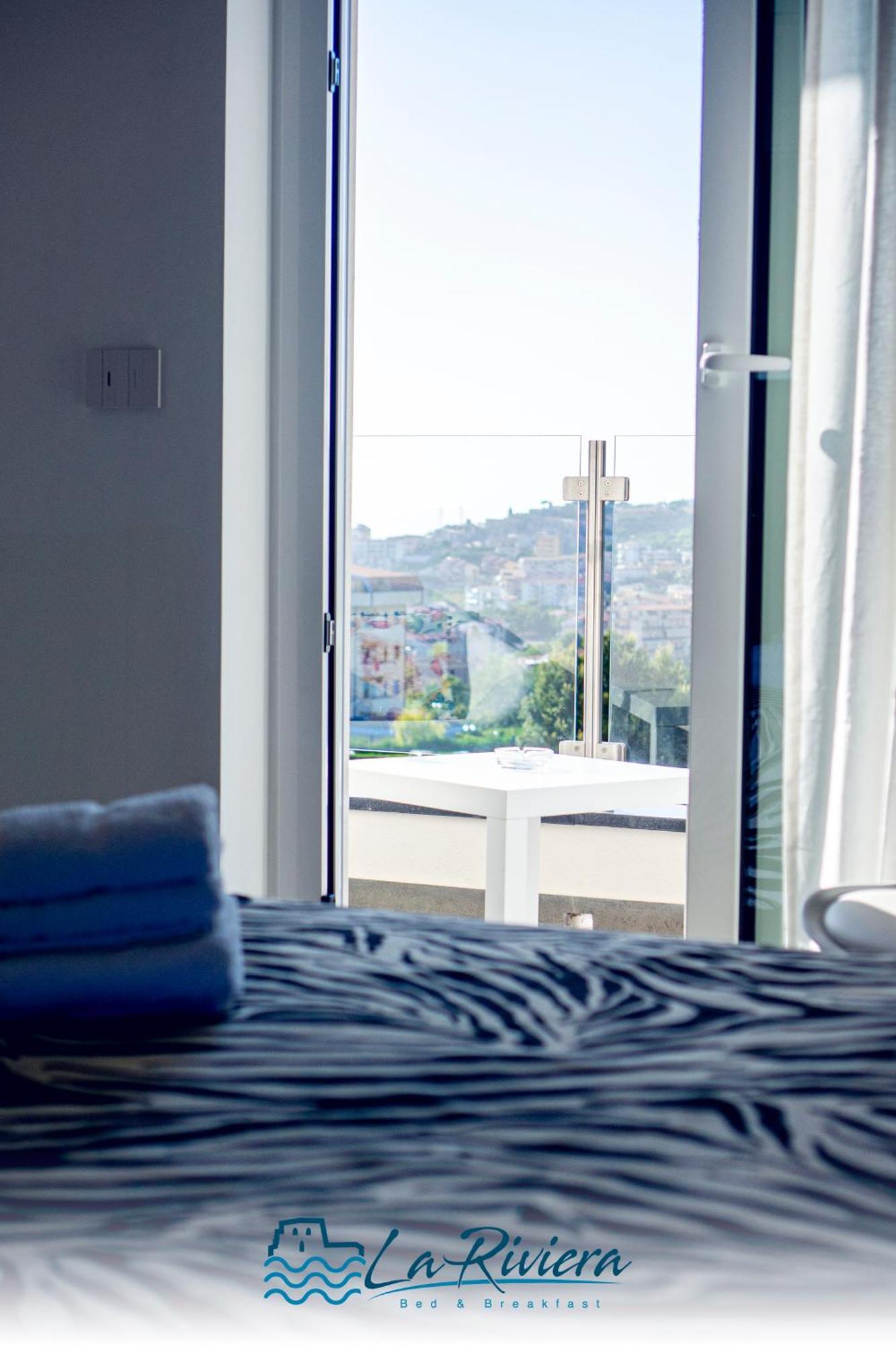 スカレア La Riviera Bed & Breakfast エクステリア 写真