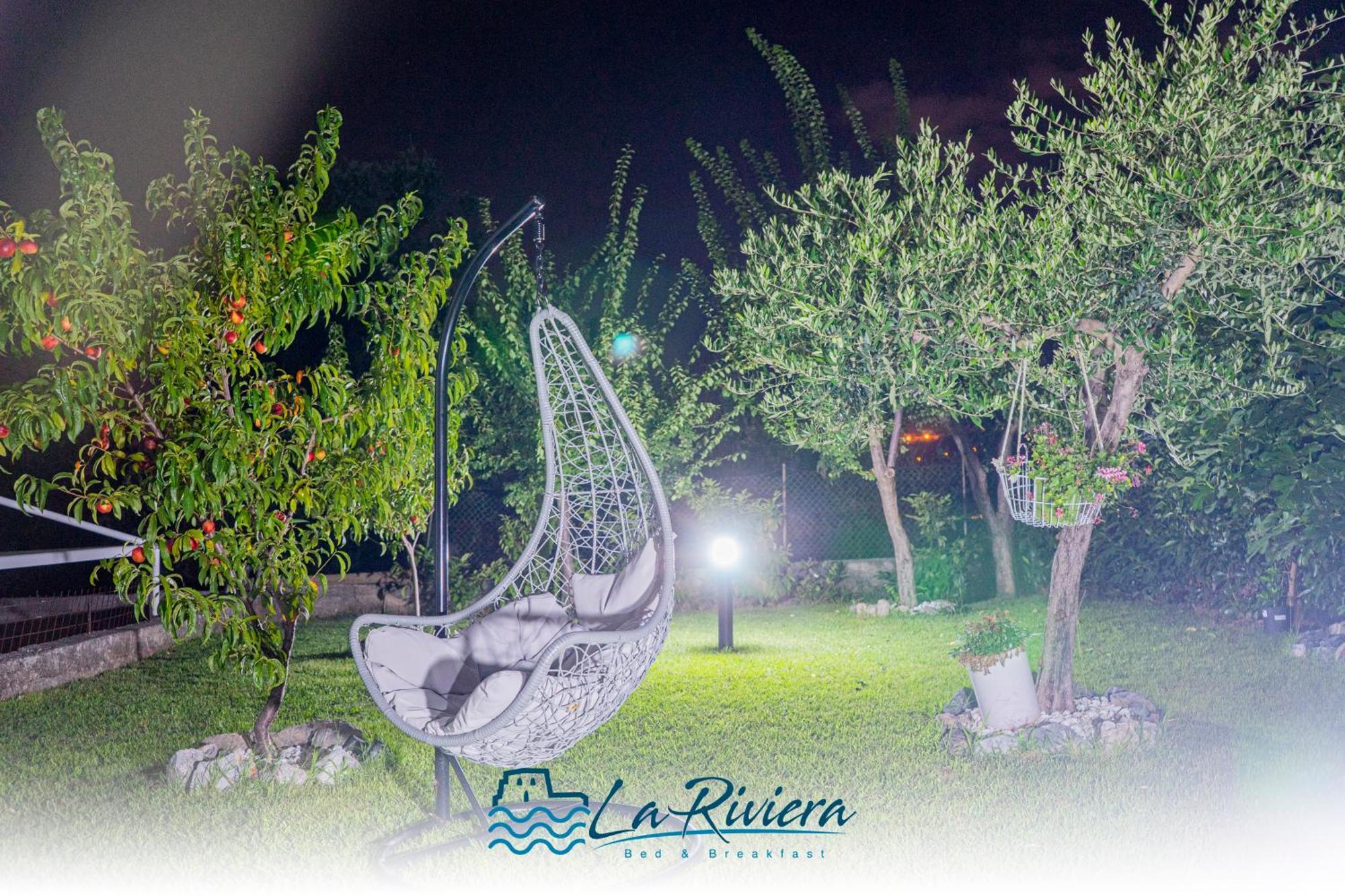 スカレア La Riviera Bed & Breakfast エクステリア 写真